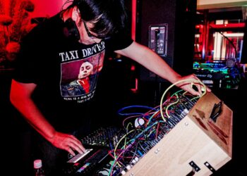 北陸でおとずれたモジュラーシンセの転換期。「み ん な の 総 会」主催・kenjiyamaneさんインタビュー